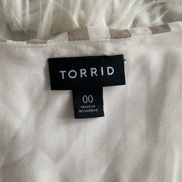 Torrid Tank - Picture 5 of 5